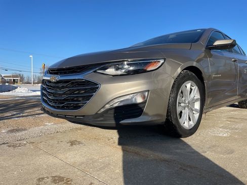 Used 2025 Chevrolet Malibu LT image 14