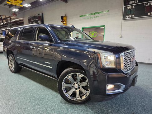 Used 2017 GMC Yukon XL Denali w/ Open Road Package AWD/4WD image 14