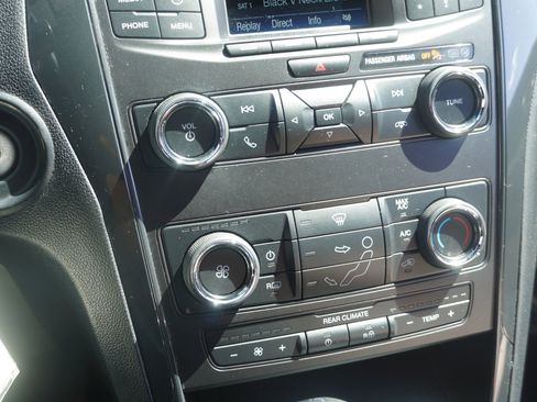 Used 2018 Ford Explorer 4WD image 30