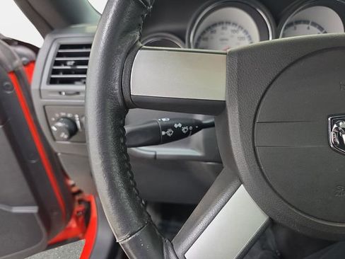 Used 2009 Dodge Challenger R/T image 17