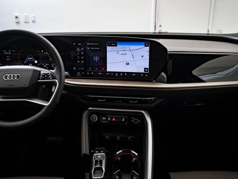 New 2025 Audi Q5 Premium Plus image 29