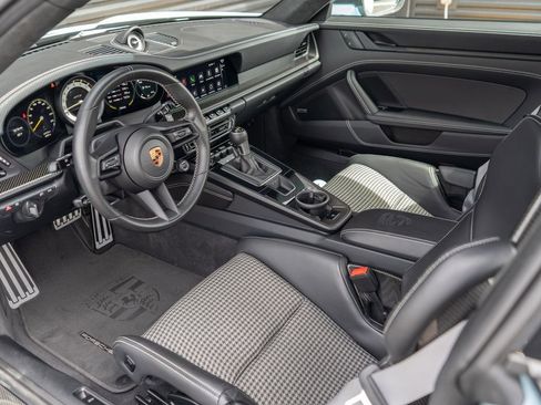 Used 2022 Porsche 911 GT3 image 5