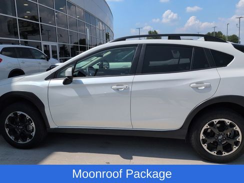 Used 2021 Subaru Crosstrek 2.0i Premium w/ Moonroof Package AWD/4WD image 2