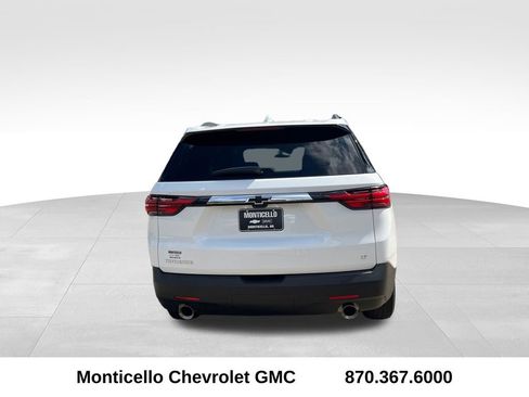 Used 2023 Chevrolet Traverse LT FWD image 4