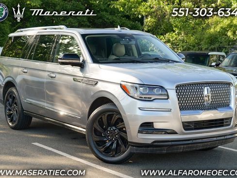 Used 2023 Lincoln Navigator L Reserve AWD/4WD image 1