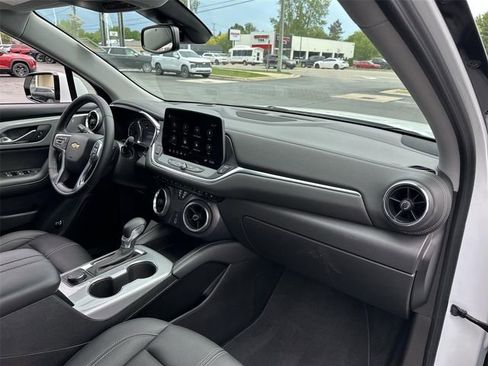 Certified 2024 Chevrolet Blazer LT AWD/4WD image 28
