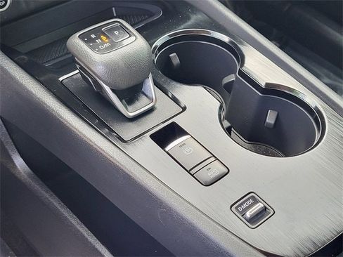 Used 2023 Nissan Rogue S image 18