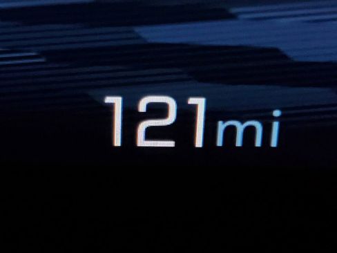 Used 2025 Chevrolet Equinox LT w/ Safety and Technology Package image 15