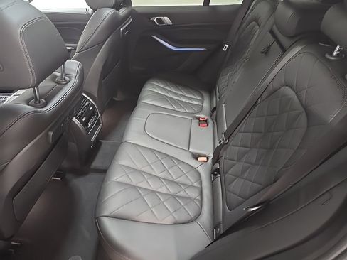 Used 2023 BMW X5 xDrive45e image 19