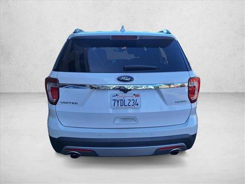 Used 2017 Ford Explorer Limited image 6