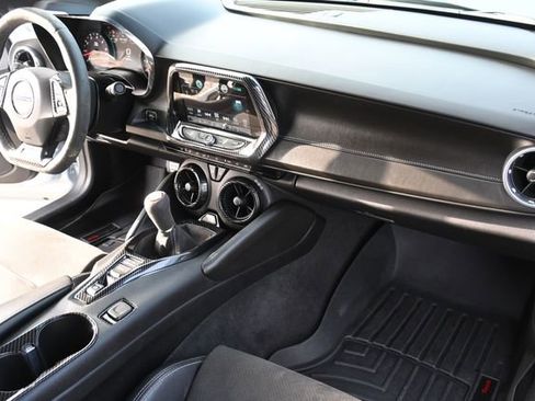 Used 2018 Chevrolet Camaro SS image 16