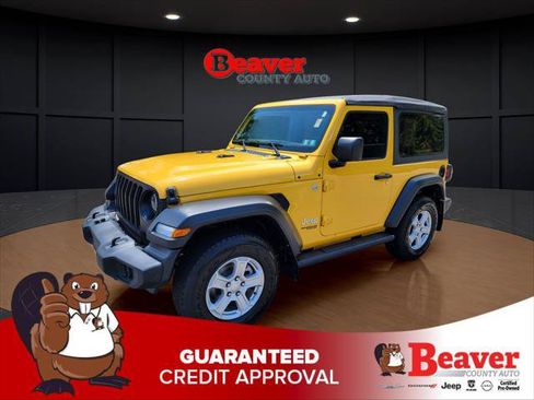 Certified 2019 Jeep Wrangler Sport AWD/4WD image 1