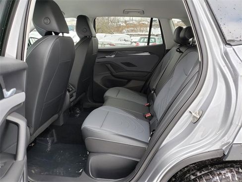 New 2026 Volkswagen Tiguan SE image 7