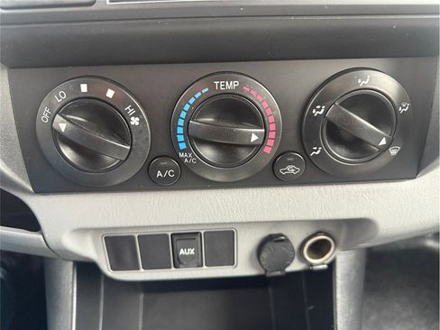 Used 2012 Toyota Tacoma 4x4 Access Cab V6 w/ SR5 Pkg image 20