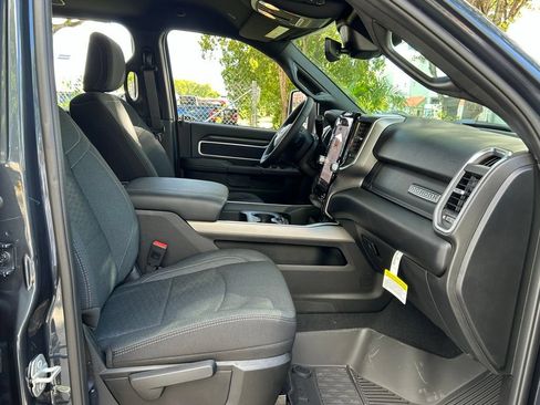 New 2026 RAM 2500 Big Horn AWD/4WD image 35