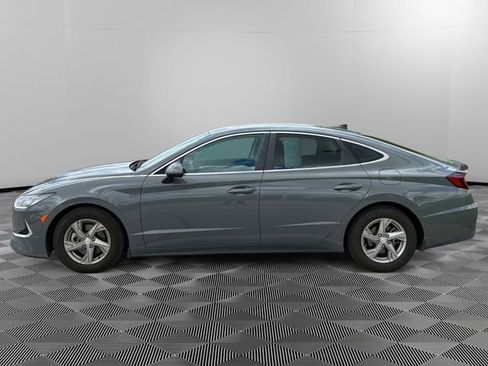 Used 2021 Hyundai Sonata SE FWD image 2