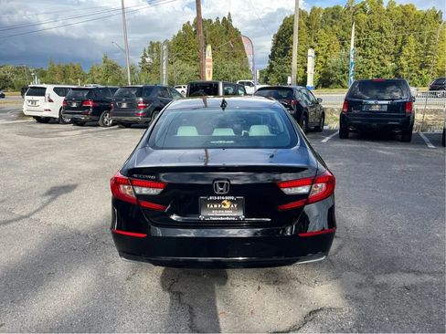Used 2018 Honda Accord LX image 6