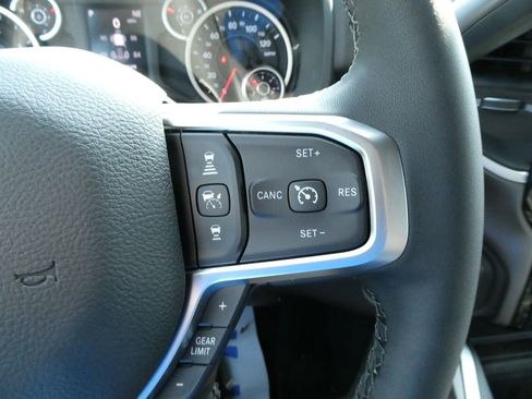New 2026 RAM 2500 Big Horn AWD/4WD image 21