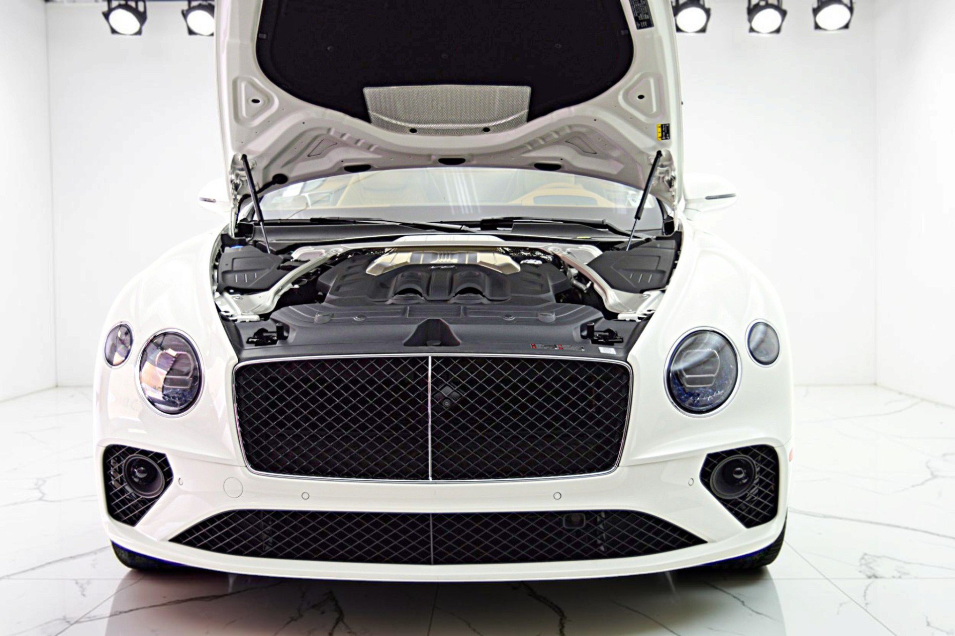 Used 2024 Bentley Continental GT AWD/4WD image 19