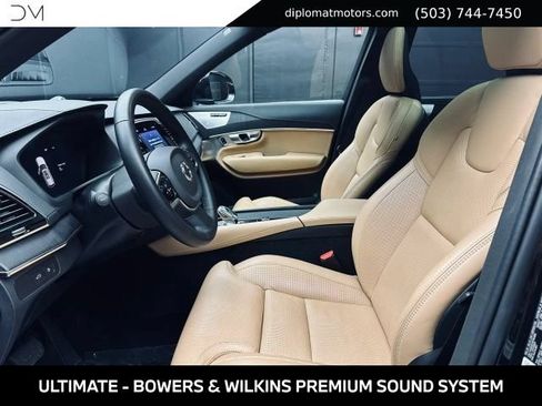 Used 2024 Volvo XC90 T8 Ultimate AWD/4WD image 18