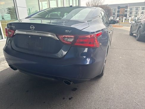Used 2018 Nissan Maxima 3.5 SV image 3