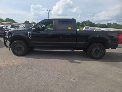 Used 2022 Ford F250 XL w/ STX Appearance Package AWD/4WD image 3