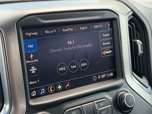 Used 2020 Chevrolet Silverado 1500 LT Trail Boss AWD/4WD image 28
