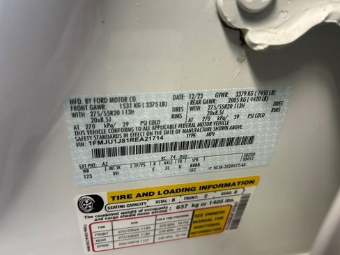 Used 2024 Ford Expedition XLT image 34