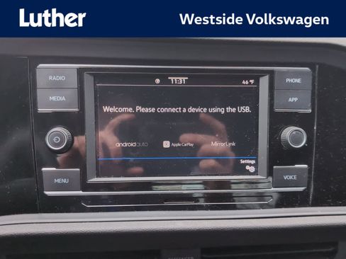 Used 2023 Volkswagen Jetta Sport image 1