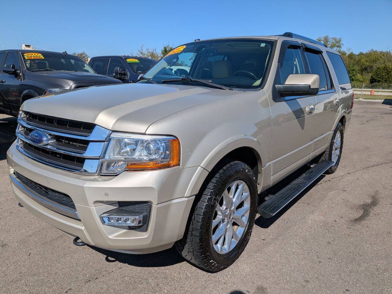 Used 2017 Ford Expedition Limited w/ Equipment Group 301A AWD/4WD image 1