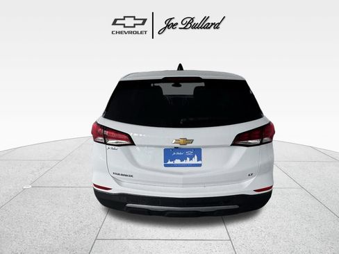 Used 2022 Chevrolet Equinox LT image 8