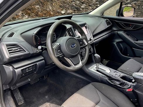 Used 2019 Subaru Impreza 2.0i image 12