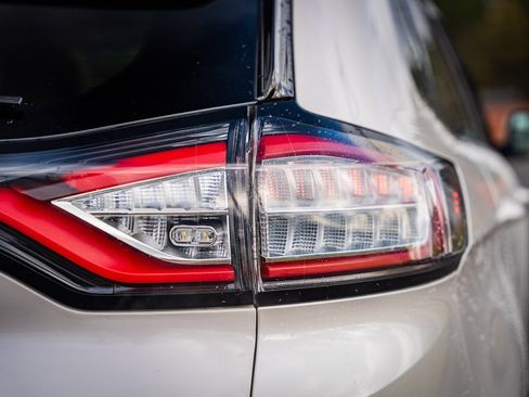 Certified 2017 Ford Edge SEL w/ Equipment Group 201A image 14