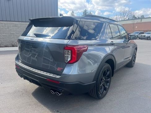 Used 2024 Ford Explorer ST w/ Equipment Group 401A image 5