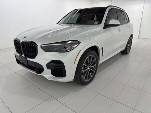 Certified 2023 BMW X5 xDrive40i w/ M Sport Package image 1