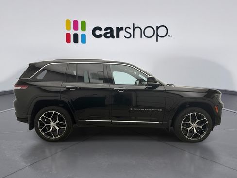 Used 2022 Jeep Grand Cherokee Summit AWD/4WD image 6
