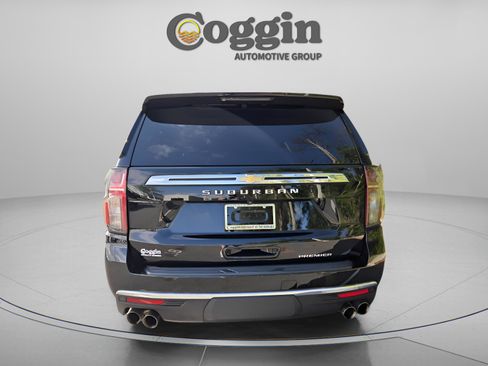 Used 2024 Chevrolet Suburban Premier AWD/4WD image 4