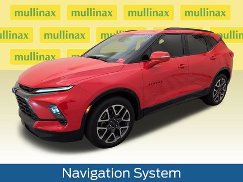 Used 2025 Chevrolet Blazer RS w/ Driver Confidence II Package AWD/4WD image 14