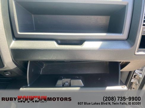 Used 2017 RAM 5500 Tradesman w/ Power & Remote Entry Group image 25