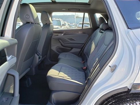 New 2026 Volkswagen Tiguan SEL R-Line image 8