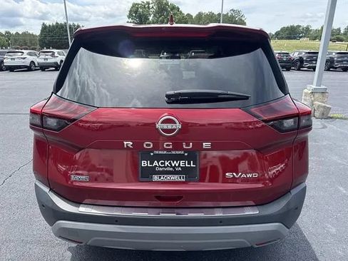 Used 2023 Nissan Rogue SV AWD/4WD image 5