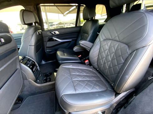 Used 2024 BMW X7 xDrive40i w/ M Sport Package image 20