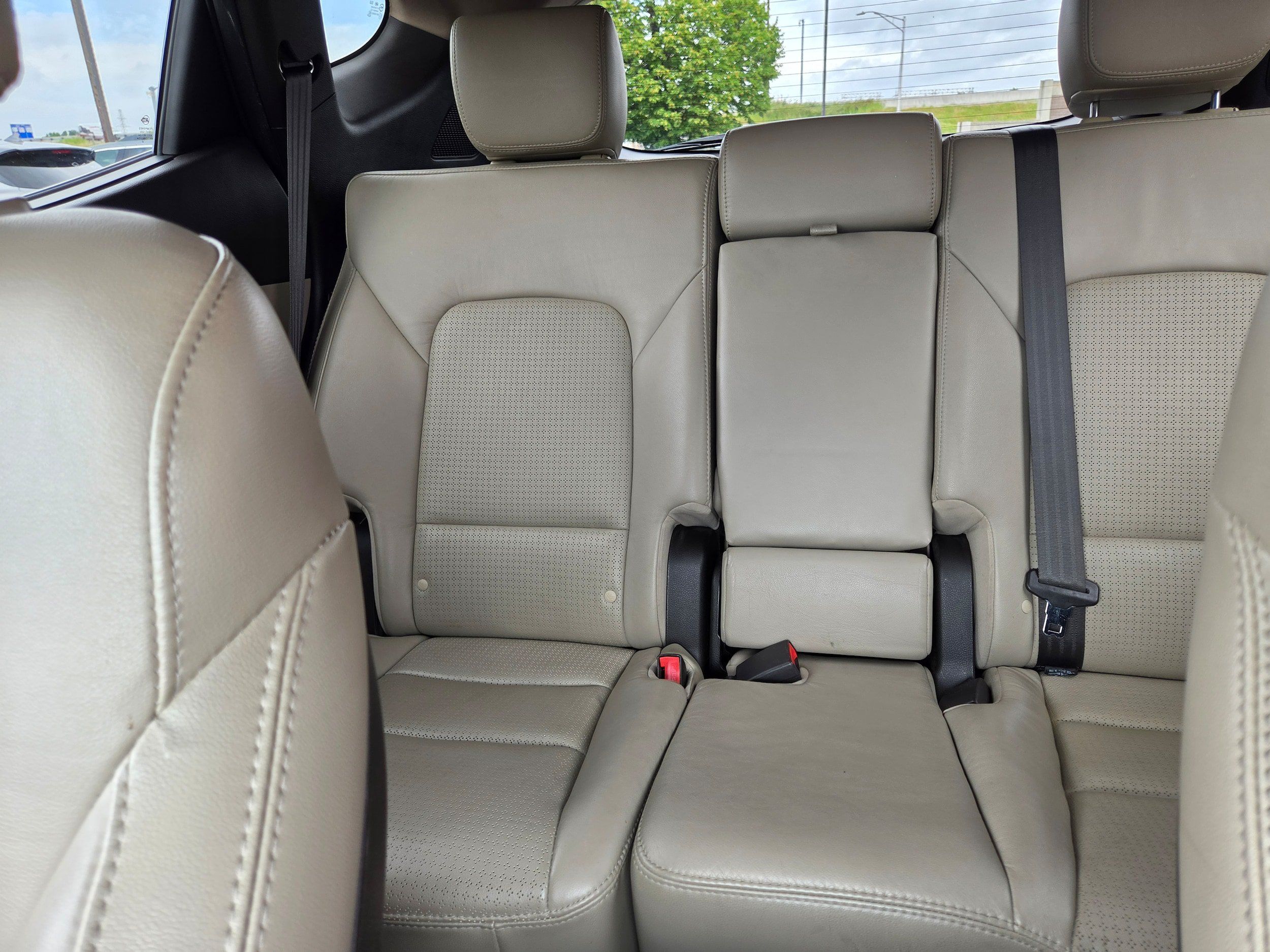Used 2013 Hyundai Santa Fe Sport AWD/4WD image 8
