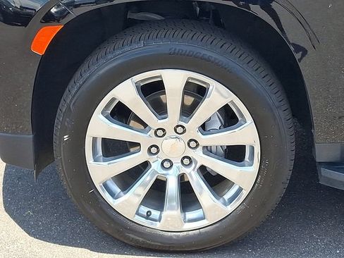 Used 2024 Chevrolet Tahoe Premier AWD/4WD image 30