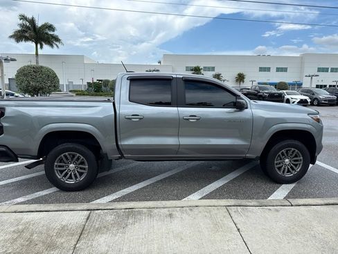Used 2024 Chevrolet Colorado LT w/ LT Convenience Package RWD image 6