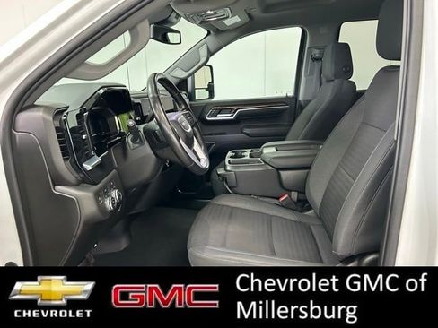 Used 2022 GMC Sierra 1500 SLE AWD/4WD image 16