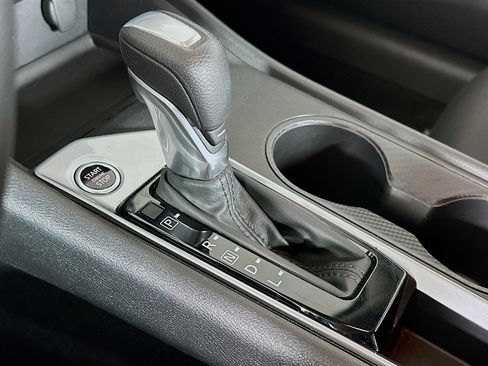 Used 2025 Nissan Altima 2.5 SV image 23