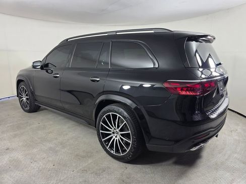 Used 2025 Mercedes-Benz GLS 450 4MATIC image 6