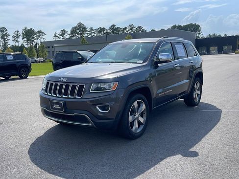 Used 2016 Jeep Grand Cherokee Limited AWD/4WD image 3