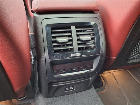 Used 2023 BMW X4 xDrive30i w/ M Sport Package image 8